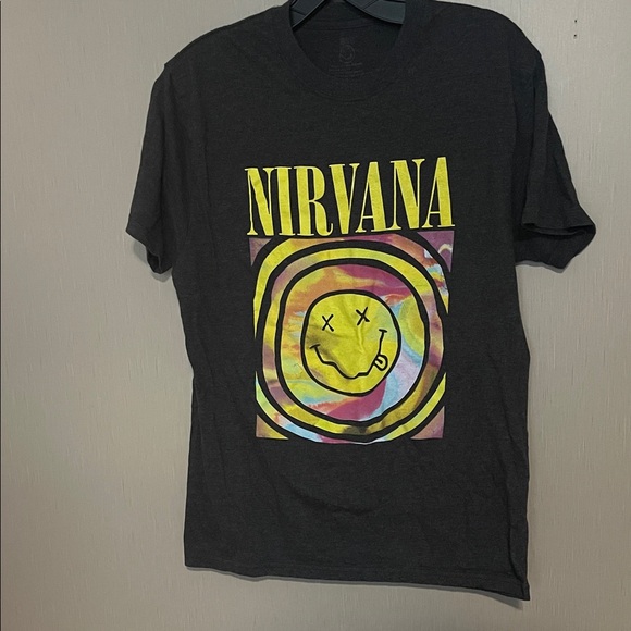 NIRVANA Tops - Nirvana retro Y2K women’s large distressed graphic t shirt
